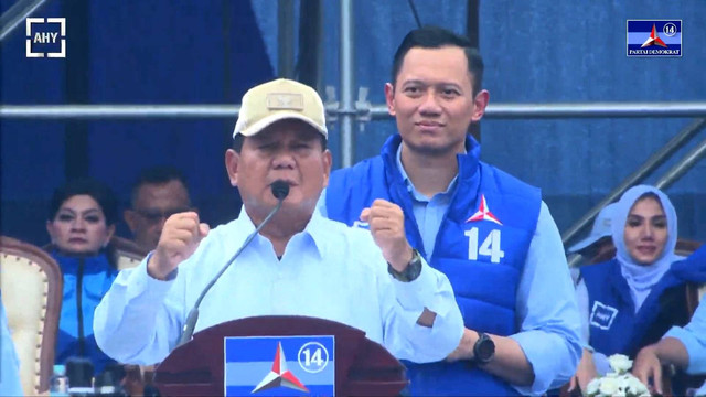 Capres 02 Prabowo Subianto memberikan pidato pada Kampanye Akbar Partai Demokrat "Demokrat Menang, Prabowo Presiden" di Stadion Gajayana Malang, Jatim, Kamis (1/2/2024). Foto: Youtube/Partai Demokrat