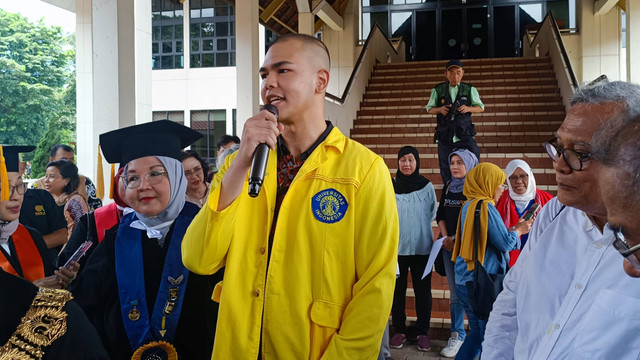 Ketua BEM UI 2024, Verrel Uziel, saat dijumpai usia Deklarasi Kebangsaan oleh Dewan Guru Besar, Jumat (2/2/2024). Foto: Thomas Bosco/kumparan