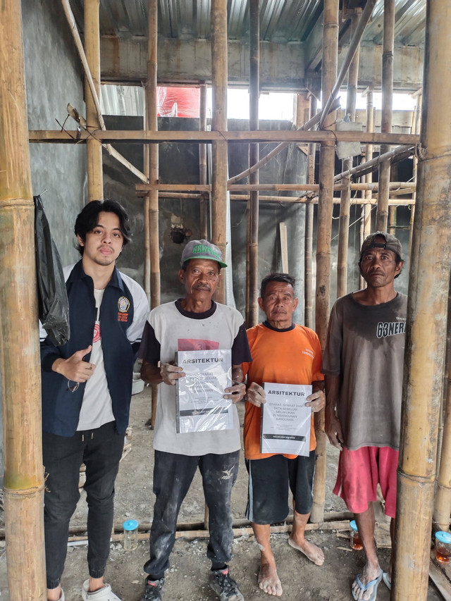 Gambar bersama para Kepala tukang Desa Temuwangi