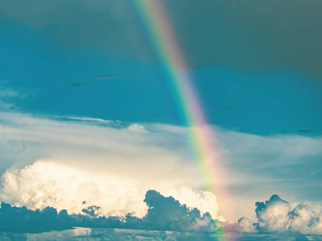 Ilustrasi Proses Terbentuknya Pelangi. Sumber: unsplash.com/ Mateus Campos Felipe