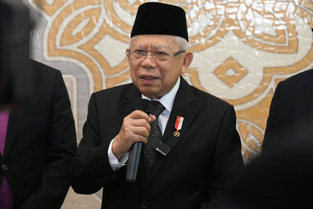 Wakil Presiden Ma'ruf Amin meninjau Kedubes RI di Abu Dhabi, Uni Emirat Arab. Foto: BPMI Setwapres