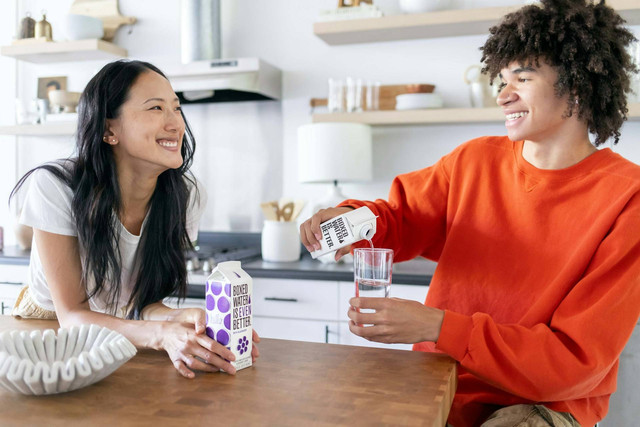 Ilustrasi kunci jawaban tema 6 kelas 3 halaman 19. Sumber: boxed water is better/unsplash