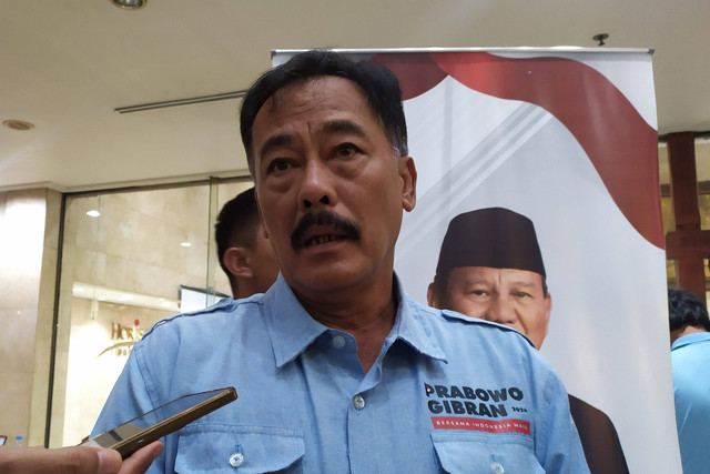 Ketua Tim Golf TKD 02 Prabowo-Gibran Jabar, Irwan Kusandiantoro, di Hotel Horison, Kota Bandung, pada Rabu (7/2)/2024). Foto: Rachmadi Rasyad/kumparan