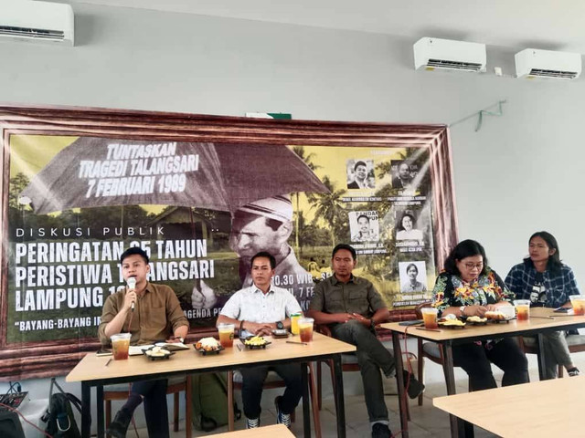 Diskusi Publik Peringatan 35 tahun peristiwa Talangsari, Lampung 1989, Di Bento Cofe Bandar Lampung. | Foto : Eka Febriani / Lampung Geh