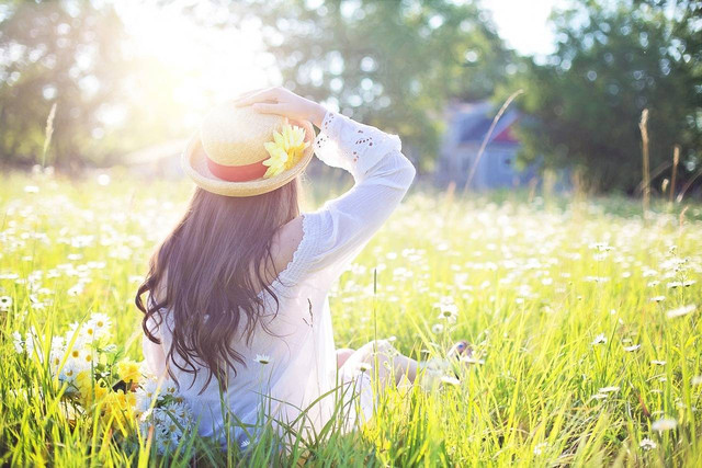 Ilutrasi sebutkan tiga perubahan kondisi fisik pada remaja putri - Sumber: Pixabay/Jill Welington