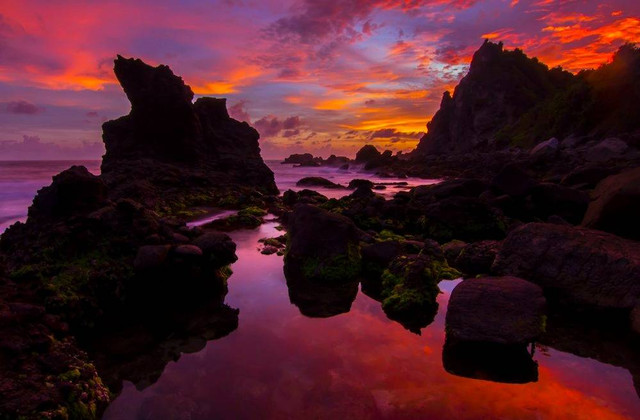 Ilustrasi Pantai Nglimun, Bukan Tempat Sebenarnya   Sumber Unsplash/Baehaki Hariri