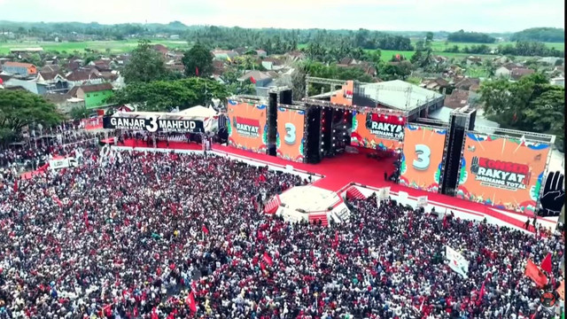 Suasana Hajatan Rakyat Ganjar-Mahfud di RTH Maron, Genteng, Banyuwangi, Kamis (8/2/2024). Foto: Youtube/PDIP