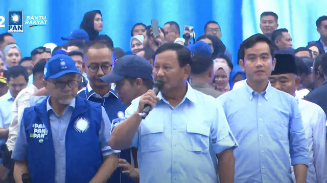 Capres 02 Prabowo memberikan sambutan di acara kampanye akbar di GBLA, Bandung, Kamis (8/2). Foto: You Tube PAN TV