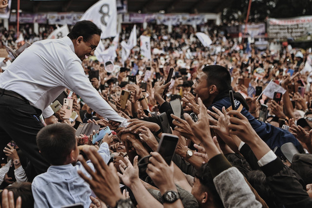 Capres 01, Anies Baswedan melakukan kampanye akbar di Stadion Badak Putih, Cianjur, Jawa Barat, Kamis (8/2/2024). Foto: Dok. Istimewa