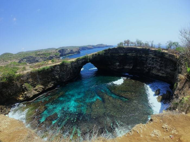 Ilustrasi Broken Beach Nusa Penida. Sumber: unsplash.com/ Pasan Gamaetige
