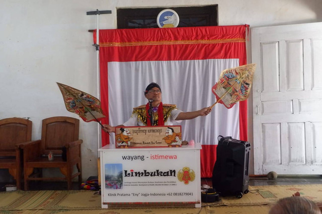 Dr. Sidik Jatmika, S.IP., M.Si. Selaku Pemateri (Foto: Fitri Balqis)
