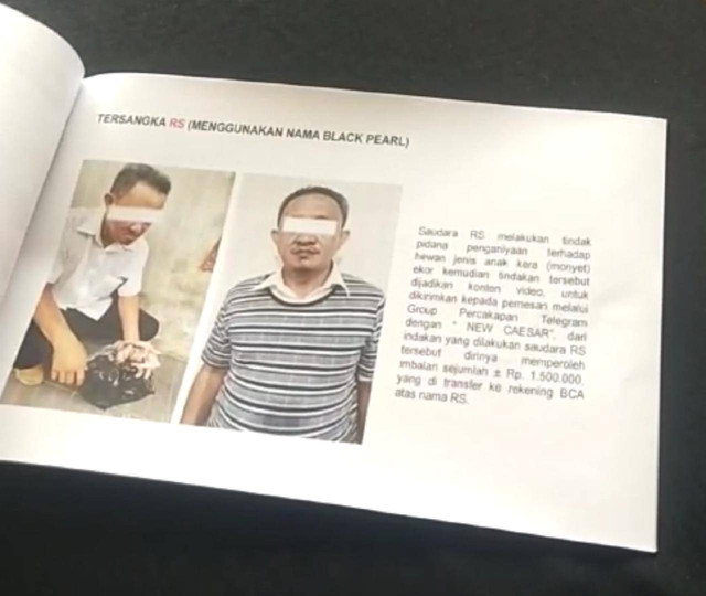 Tersangka R yang menggunakan akun bernama Black Pearl untuk menjual kontennya di grup psikopat. Foto: Dok. Polda Kalbar