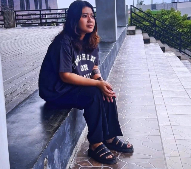 Selebgram Meme Daeng akan tindak tegas akun Gosip Pontianak yang memfitnah dirinya telah melalukan perselingkuhan. Foto: Instagram @memedaengg