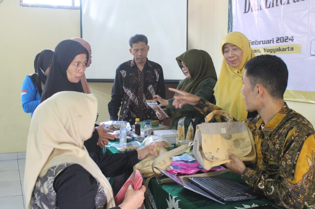 Buka Peluang Bisnis: Dosen UMY Adakan Pelatihan Digital Marketing untuk UMKM