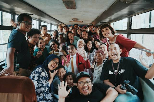 Ilustrasi Penyebab Terjadinya Primordialisme. Foto: dok. Unsplash/Rendy Novantino