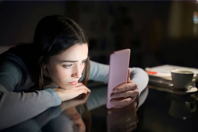 Ilustrasi remaja overthinking. Foto: Shutterstock.com