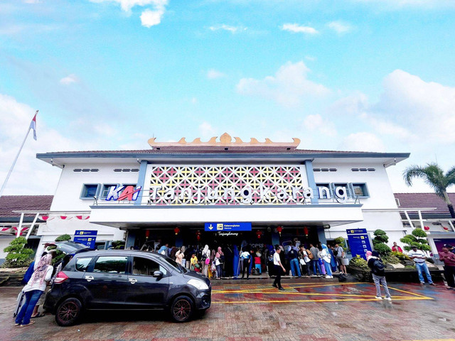 Stasiun kereta api Tanjung Karang. | Foto: Dok Humas KAI Divre IV Tanjung Karang