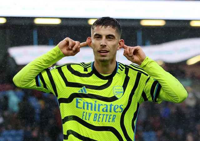Selebrasi Kai Havertz usai mencetak gol saat laga Burnley vs Arsenal dalam pekan ke-25 Liga Inggris 2023/24 di Stadion Turf Moor pada 17 Februari 2024. Foto: REUTERS/Phil Noble