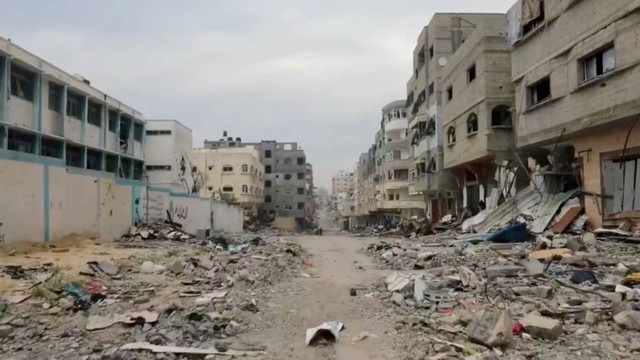 Kondisi bagian luar pusat kesehatan UNRWA yang rusak di Gaza. Foto: UNRWA/via REUTERS