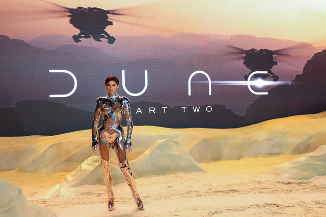 Zendaya saat menghadiri World Premiere film Dune: Part Two di Leicester Square, London, Inggris, Kamis (15/2/2024).  Foto: Hannah McKay/REUTERS