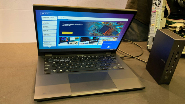 ASUS ExpertBook B3 (B3404CMA). Foto: Habib Allbi Ferdian/kumparan