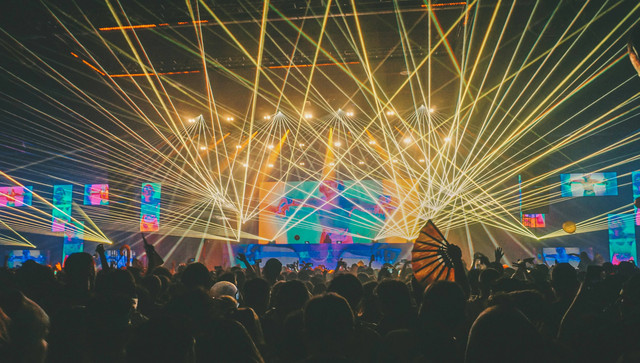 Jadwal Konser NCT Dream The Dream Show 3 di Jakarta 2024, foto hanya ilustrasi, bukan tempat sebenarnya: Unsplash/Zachary Smith
