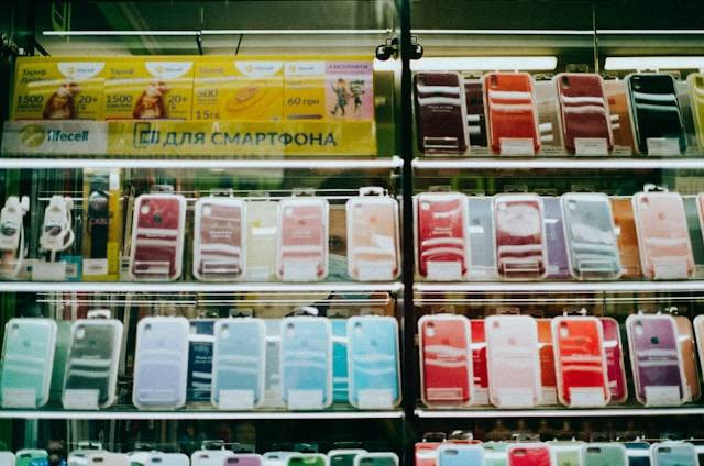 Rekomendasi Toko Elektronik di Denpasar. Foto hanya ilustrasi bukan tempat sebenarnya. Sumber foto: Unsplash.com/Olenka Varzar