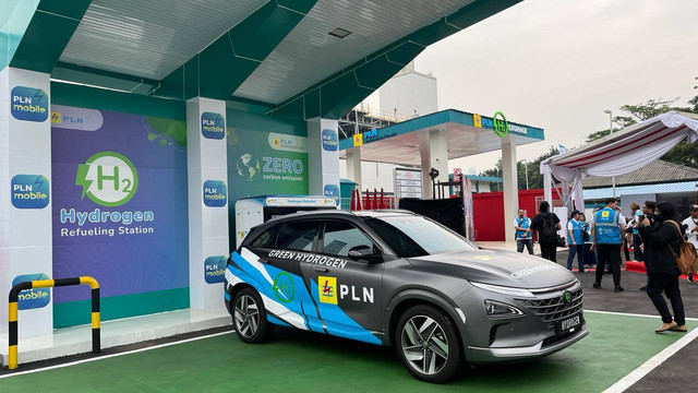 PLN resmikan SPBU Hidrogen pertama di Indonesia di kawasan PLTD Senayan, Jakarta Selatan, Rabu (21/2/2024). Foto: Fariza Rizky Ananda/kumparan