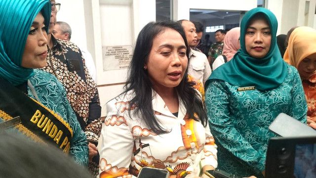 Menteri Pemberdayaan Perempuan dan Perlindungan Anak (PPPA) I Gusti Ayu Bintang Puspayoga saat dikonfirmasi di Jember. Foto: Dok. Mili.id