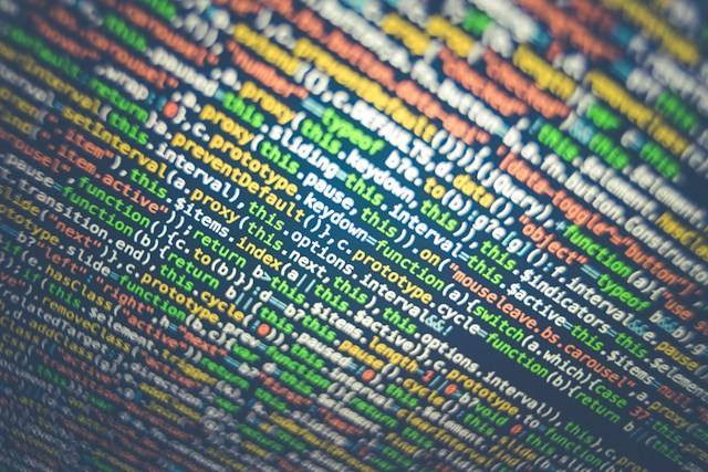 Ilustrasi mengapa kita perlu melindungi data pribadi, sumber Photo by Markus Spiske on Unsplash