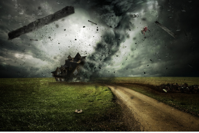 Ilustrasi dampak terjadinya tornado. Sumber foto: pixabay/ 51581