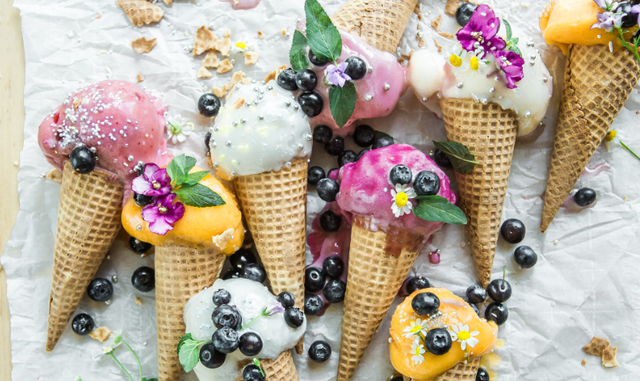 Milk n crumbs paskal. Foto hanya ilustrasi, bukan tempat sebenarnya. Sumber: Unsplash/Brooke Lark