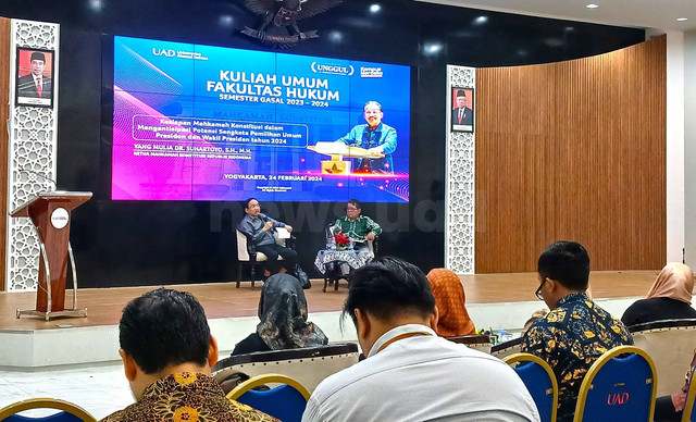 Universitas Ahmad Dahlan (UAD) selenggarakan kuliah umum bersama Ketua Mahkamah Konstitusi RI (Dok. Bagus)