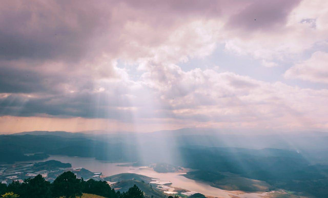 Karakteristik lapisan atmosfer. Foto hanya ilustrasi, bukan yang sebenarnya. Sumber: Pexels/Min An