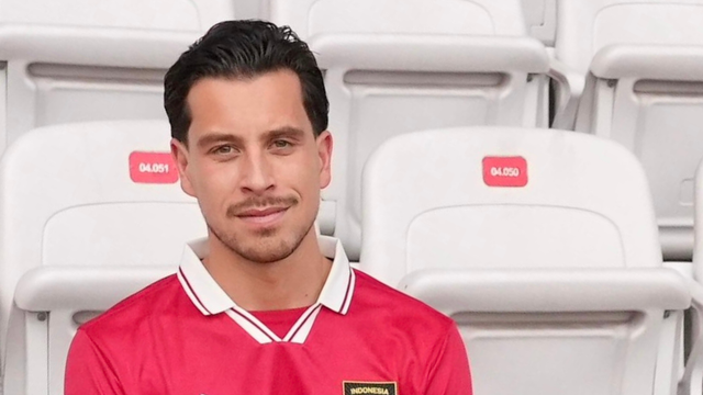 Thom Haye dalam balutan jersey Timnas Indonesia. Foto: Dok pribadi