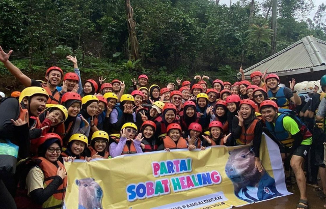 Keseruan aktivitas Sobat Healing. Foto: instagram/@kamisobathealing