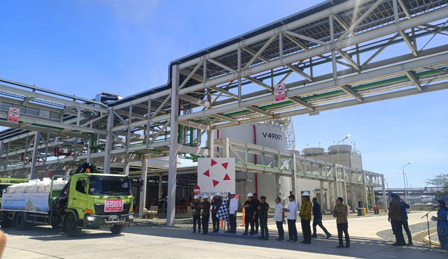 Presiden Jokowi meresmikan Pabrik Amonium Nitrat PT Kaltim Amonium Nitrat, Bontang, Kalimantan Timur. Foto: Ghinaa Rahmatika/kumparan