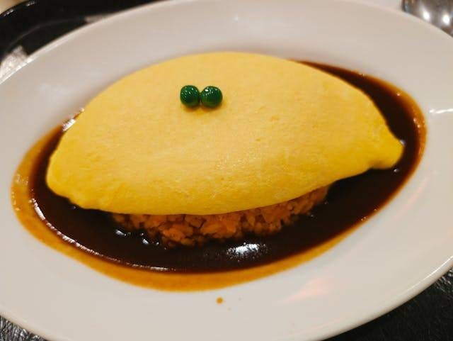 Ilustrasi Apa Itu Omurice. Sumber: Markus Winkler/Pexels