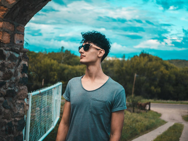 Ilustrasi pick me boy dalam Gen Z. Sumber foto: Unsplash