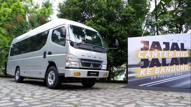 Fuso Canter Bus. Foto: Aditya Pratama Niagara/kumparan