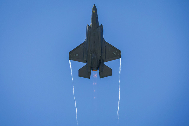 Ilustrasi pesawat tempur. Foto: JACK GUEZ / AFP