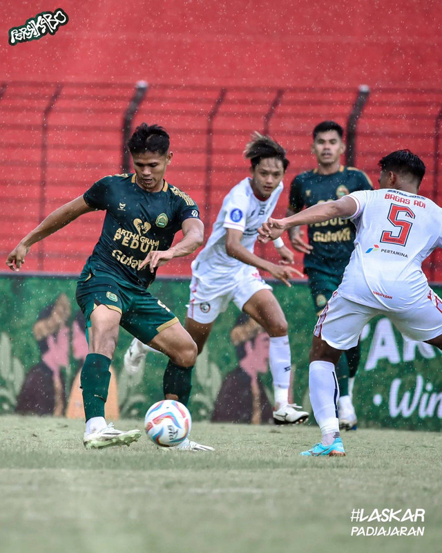 Pertandingan Liga 1 2023/24 antara Persikabo vs Arema FC pada Jumat (1/3/2024). Foto: Instagram/@officialpersikabo