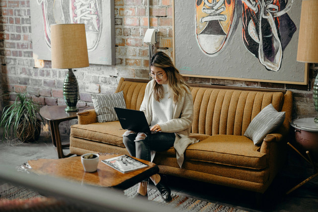 Ilustrasi contoh usaha modal kecil yang belum banyak pesaing, Unsplash/Brooke Cagle.