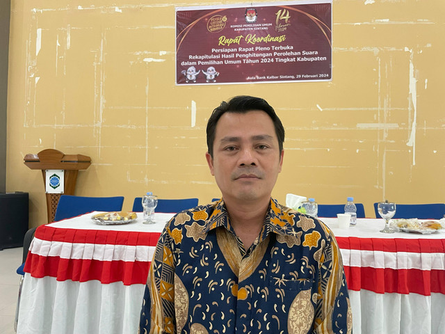 Ketua KPU Sintang, Edy Susanto. Foto: Yusrizal/Hi! Pontianak