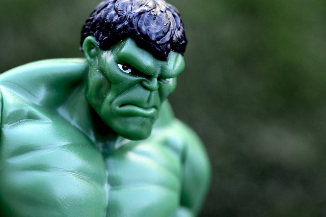 Sumber Ilustrasi: https://pixabay.com/photos/incredible-hulk-superhero-strong-1710710/