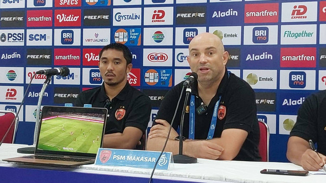 Bernardo Tavares usai laga Persis Solo vs PSM Makassar dalam lanjutan Liga 1 di Stadion Manahan pada Senin (4/3/2024) malam WIB. Foto: Tim kumparan