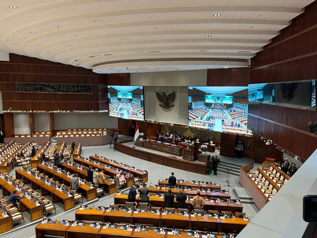 Rapat paripurna DPR RI pembukaan masa sidang ke IV tahun 2023/2024, Selasa (5/3). Foto: Haya Syahira/kumparan