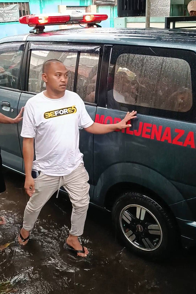 Sebastian Putra Polo di Rumah Duka, Marga Mulya, Bekasi Utara, Rabu (6/3/2024).
 Foto: Giovanni/kumparan