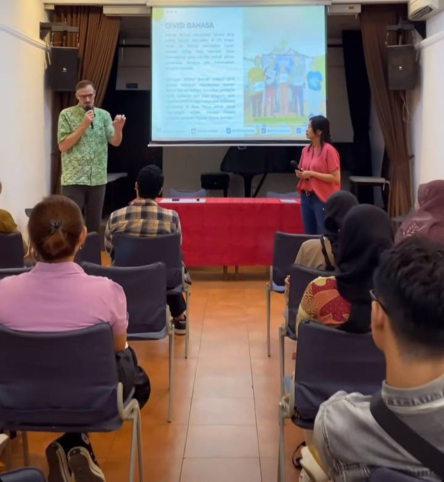 Direktur Wisma Jerman Surabaya Mike Neuber saat media gathering.