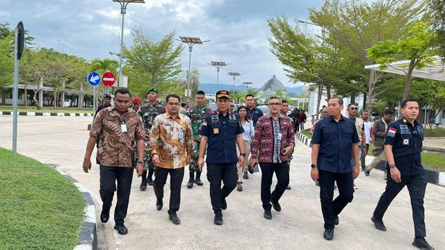 Kunjungan kerja Direktur Jenderal Imigrasi, Silmy Karim, ke pos lintas batas Tradisional Turiskain di Atambua. (foto: istimewa)